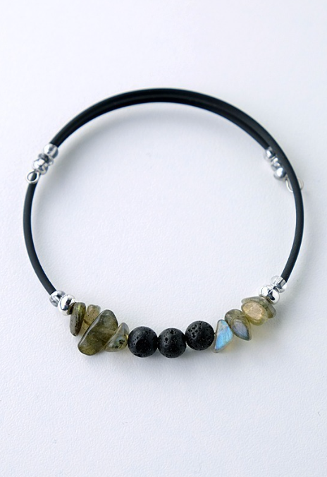 Aromatic Coil Bracelet (Black)