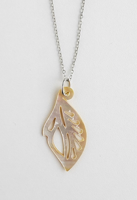 Shell Pendant (Leaf)